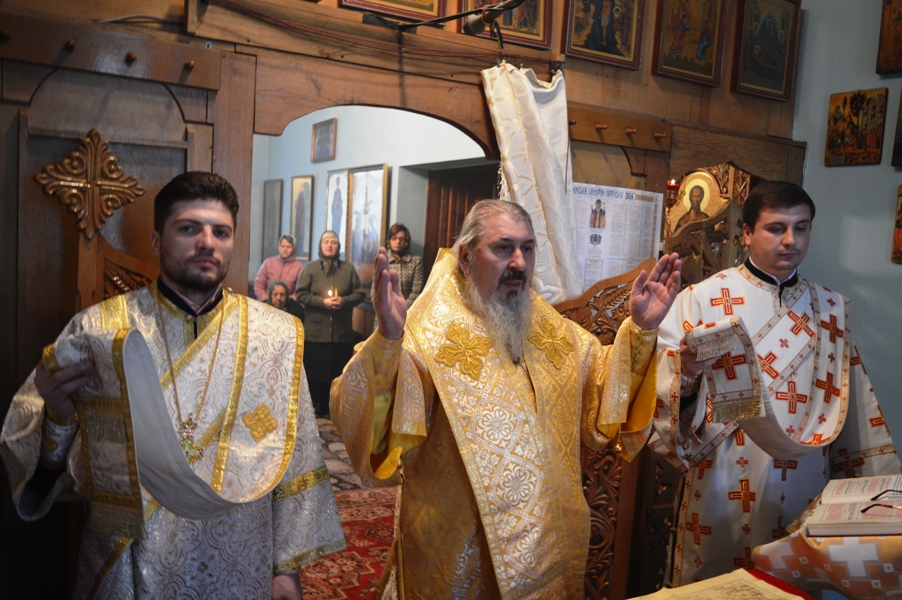 ips-mitropolit-si-exarh-petru-la-paraclisul-mitropolitan-5-noiembrie-2016-2
