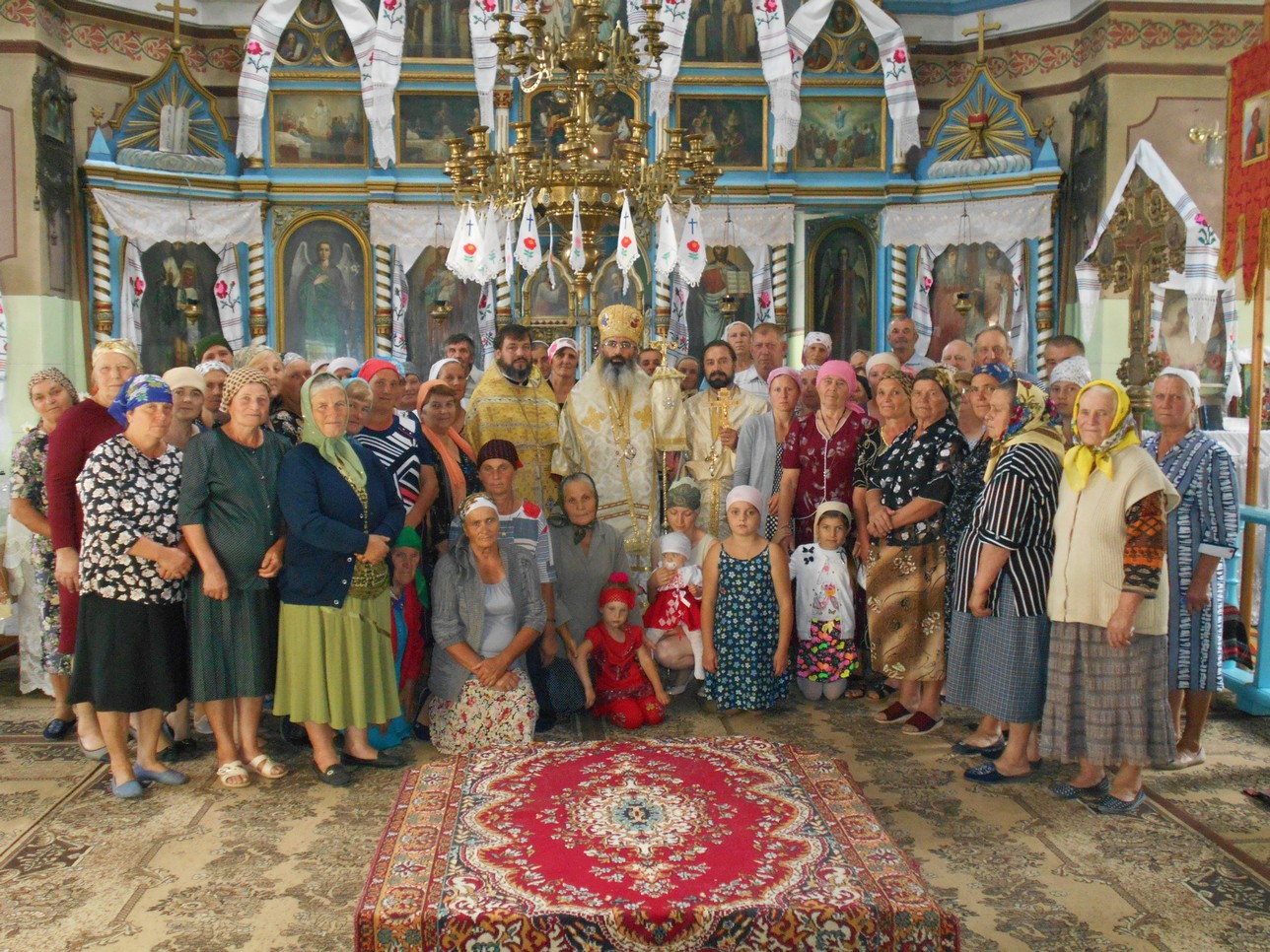 ps-antonie-de-orhei-la-parohia-sfintii-imparati-constantin-si-elena-din-satul-giliceni-telenesti-10-iulie-2016-7